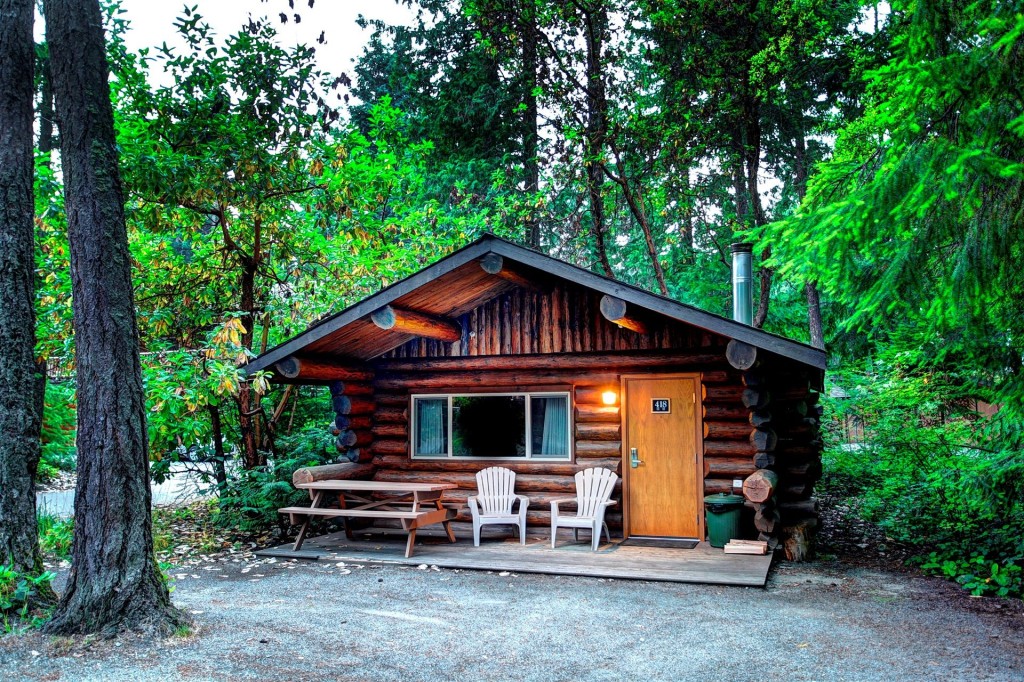 rustic-cabin-tigh-na-mara