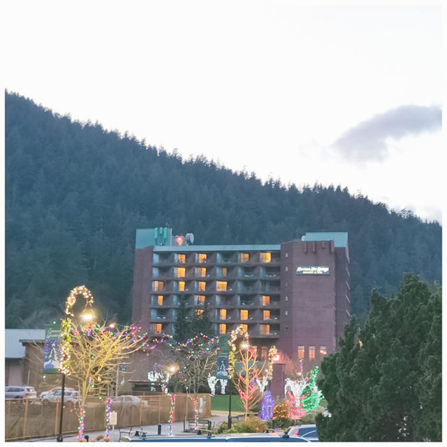 Harrison Hot Springs Resort & Spa
